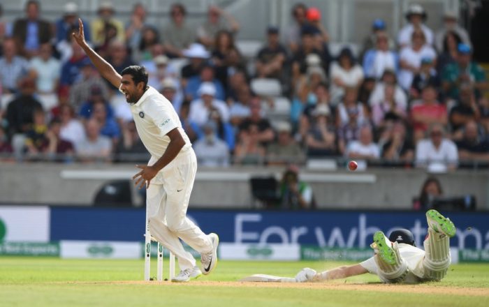 England finish at 285/1
