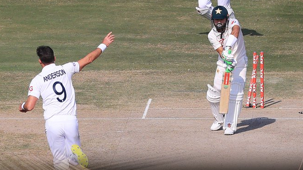 England win by 26 runs